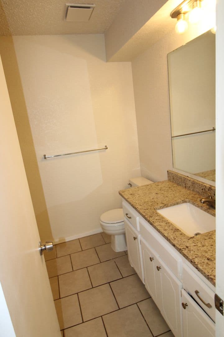 Noble House: 121 Stonewood