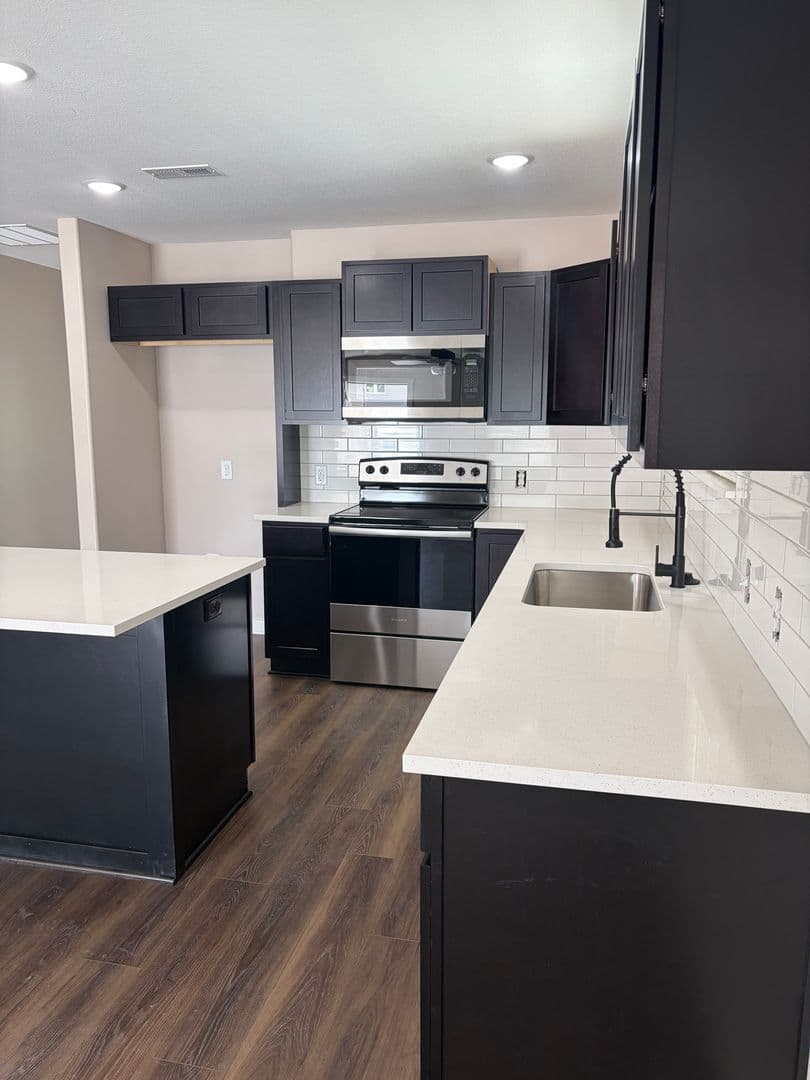 BEL AIRE Apartment: 4610-12 E 45TH ST N