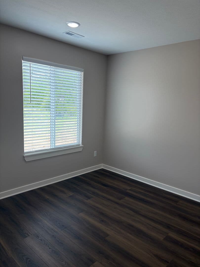 BEL AIRE Apartment: 4635-37 E 45TH ST N