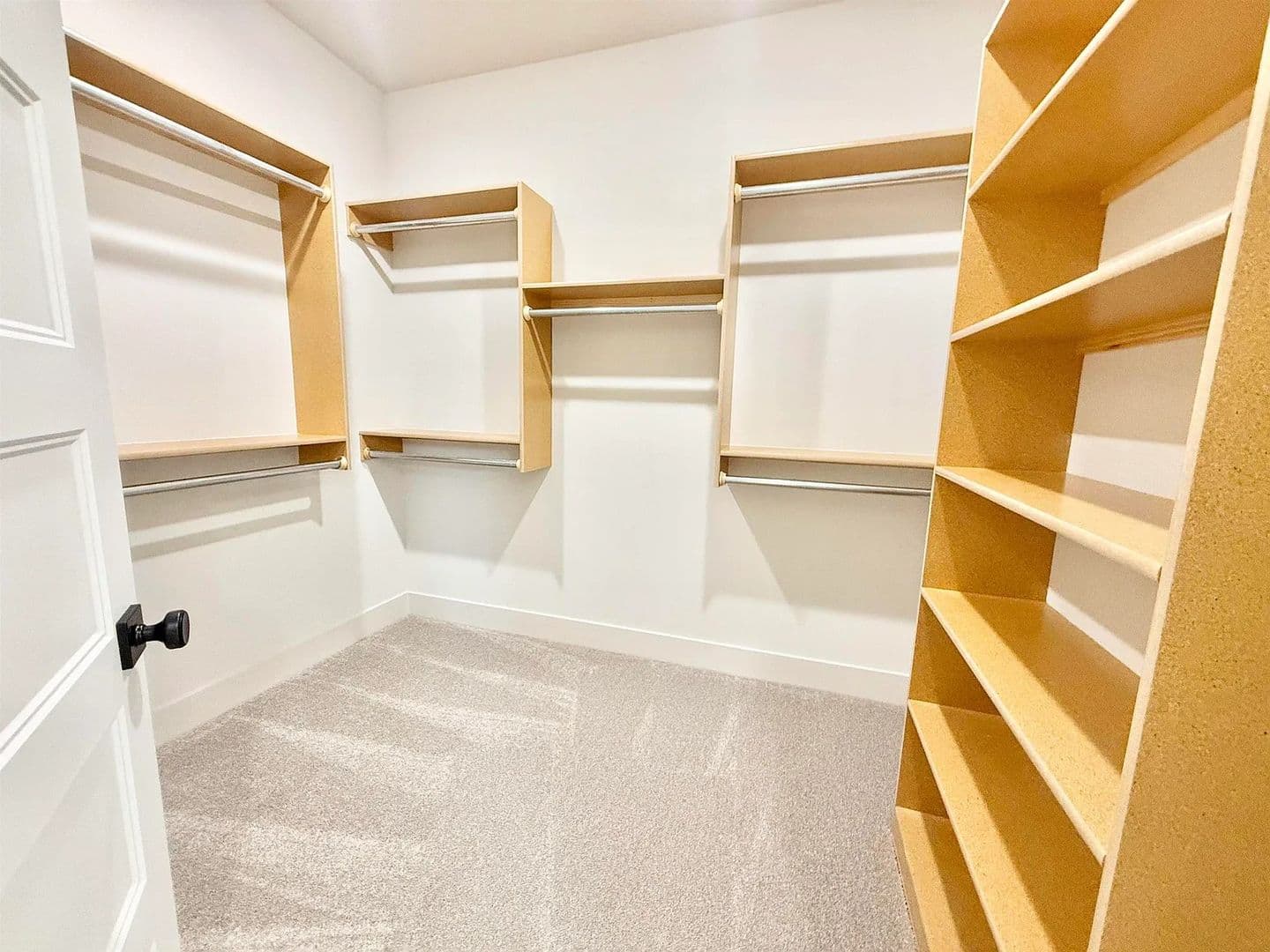 BEL AIRE House: 5408 N TOBEN CT