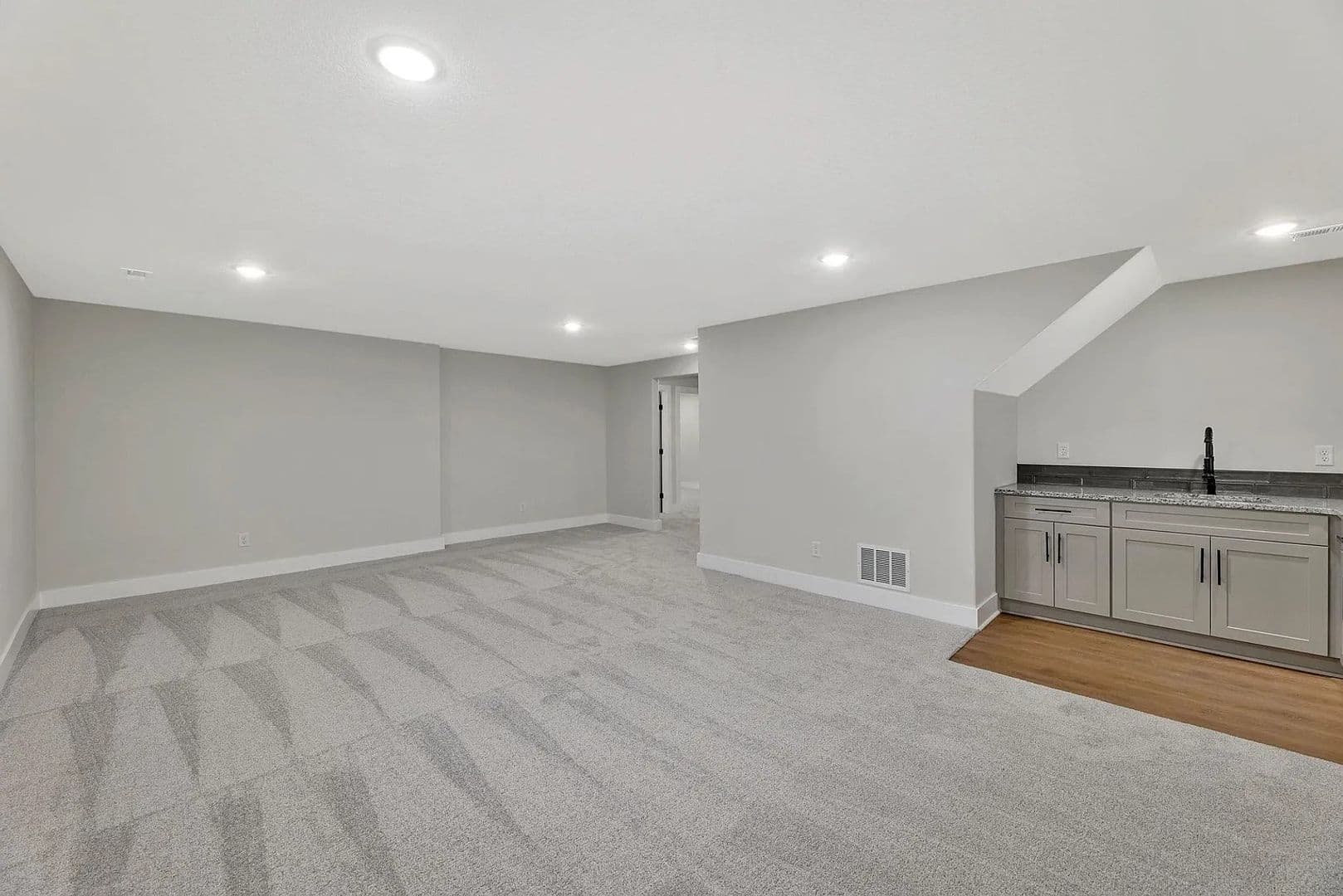 WICHITA House: 5424 W 42ND ST S
