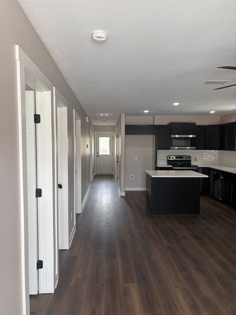 BEL AIRE Apartment: 4622-24 E 45TH ST N