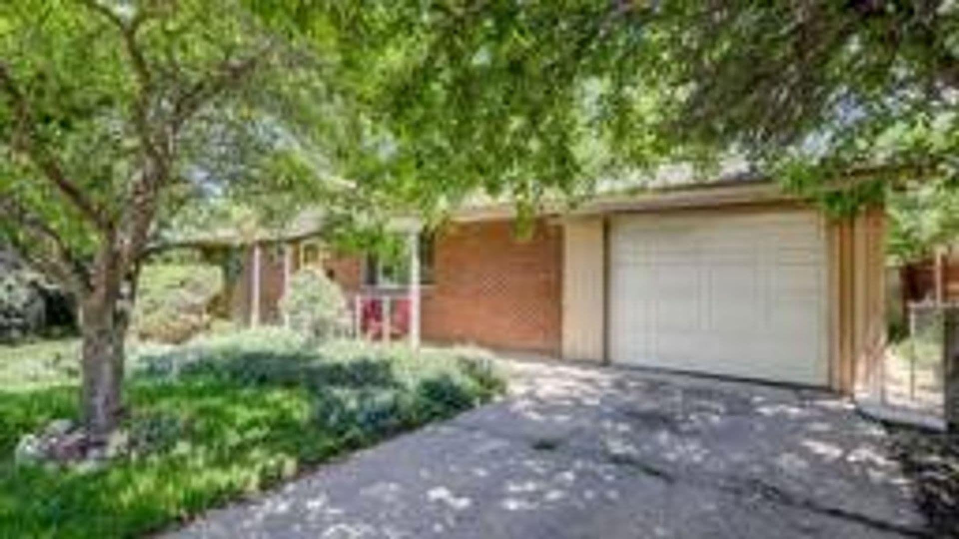 Boulder House: 930 35th Street