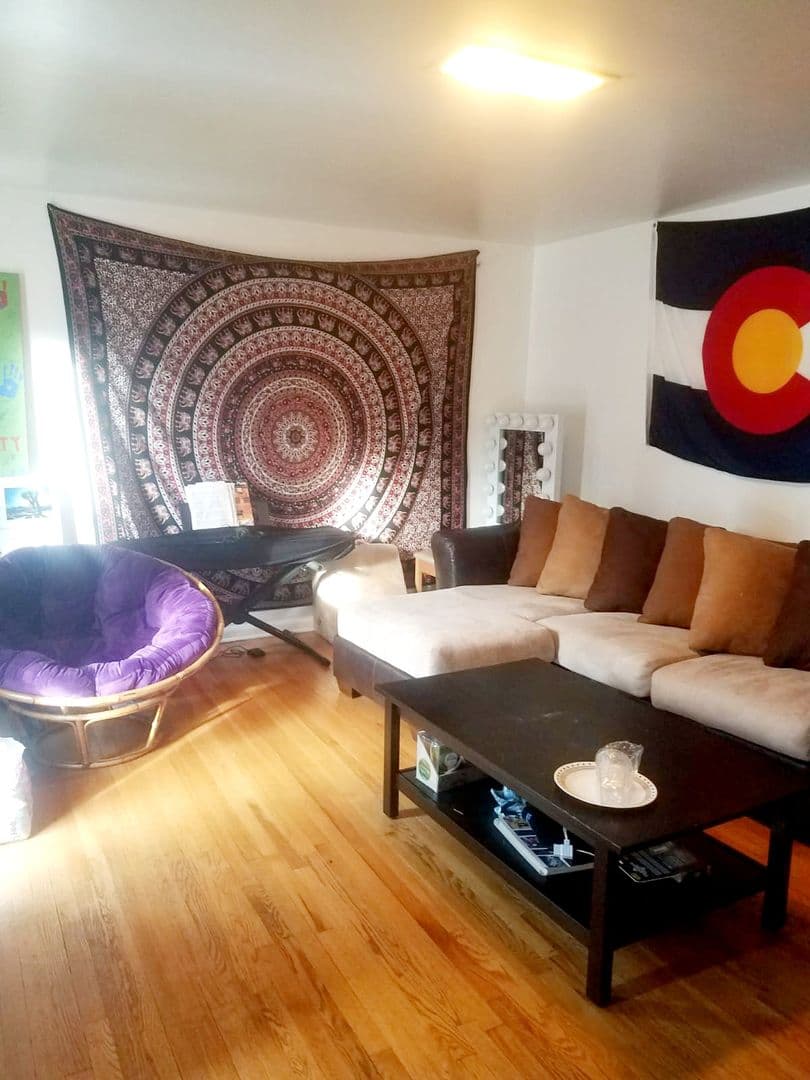 Boulder House: 100 S 31ST STREET