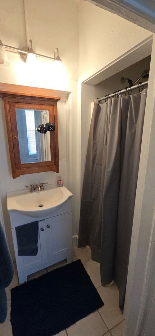 Longmont Apartment: 329 3rd Avenue