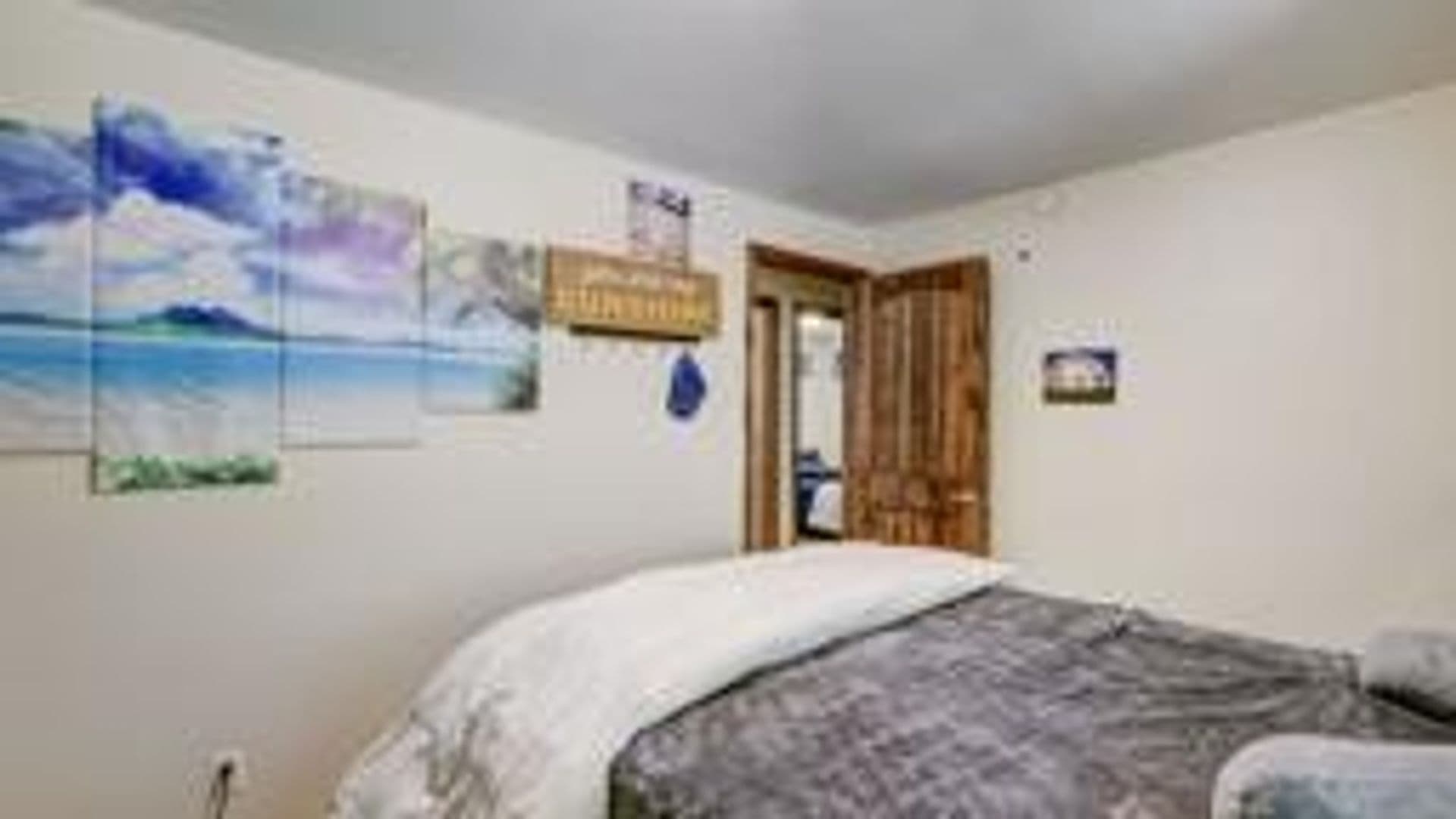 Boulder House: 930 35th Street