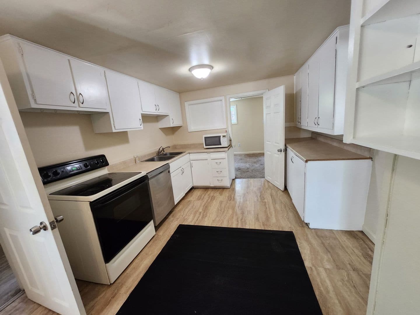 Boulder Apartment: 4570 ARAPAHOE