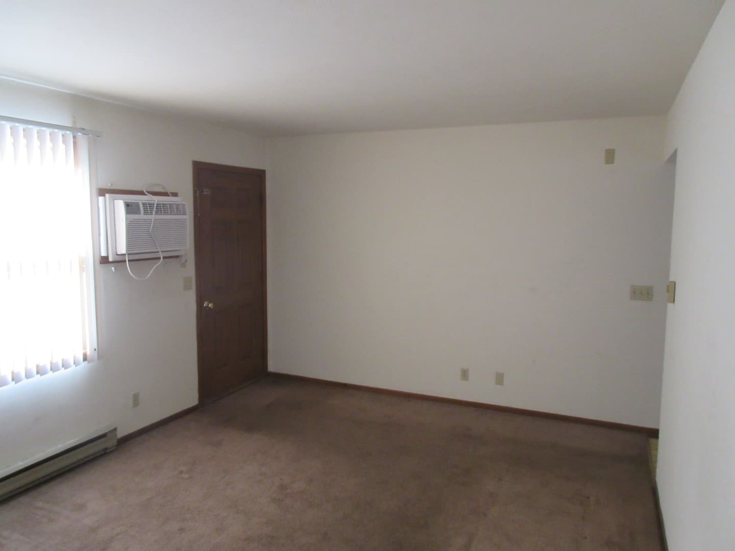 Milton Apartment: 891 Parkview Drive