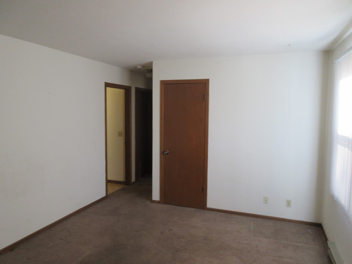 Milton Apartment: 891 Parkview Drive