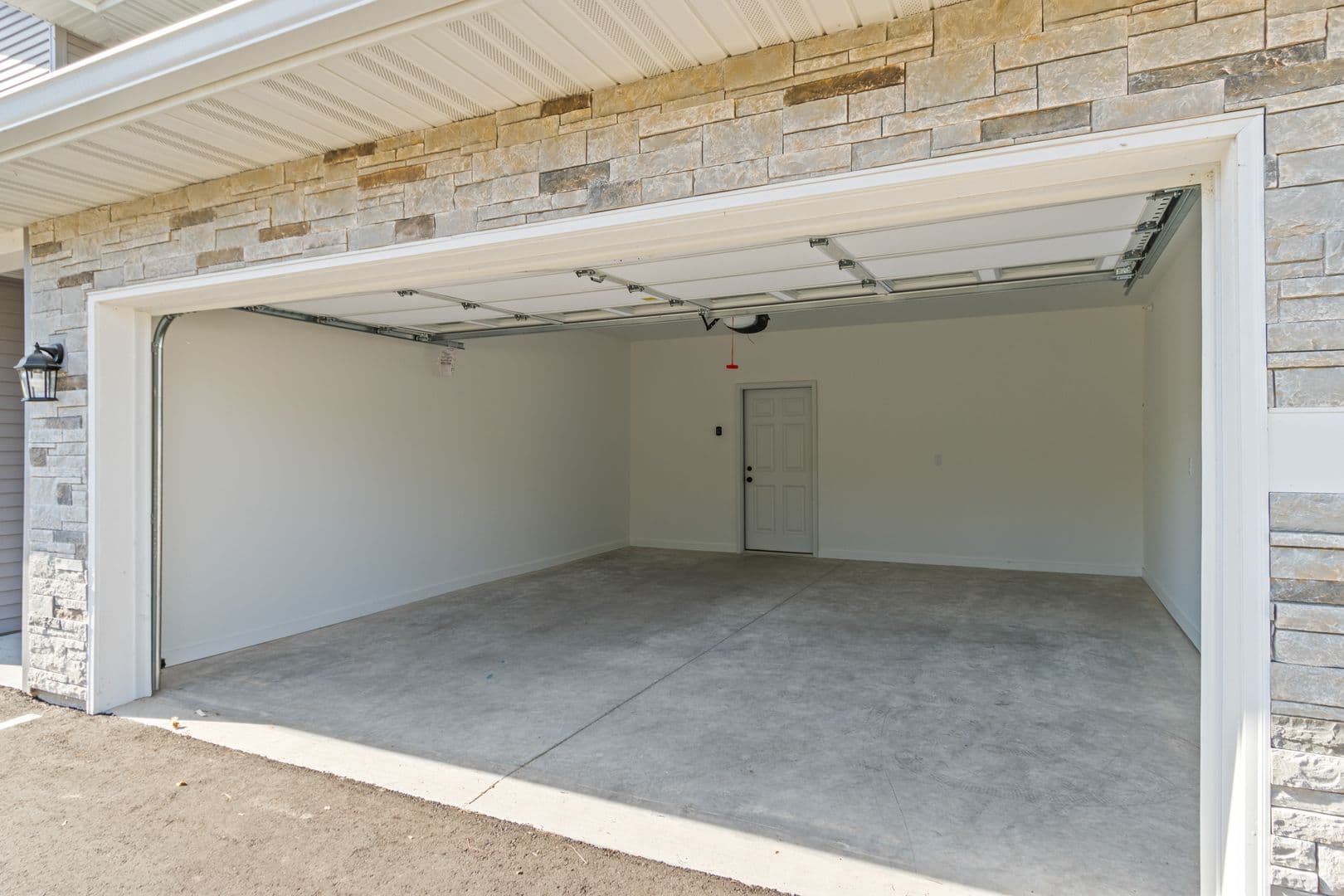 Janesville Apartment: 200-214 Walker Street