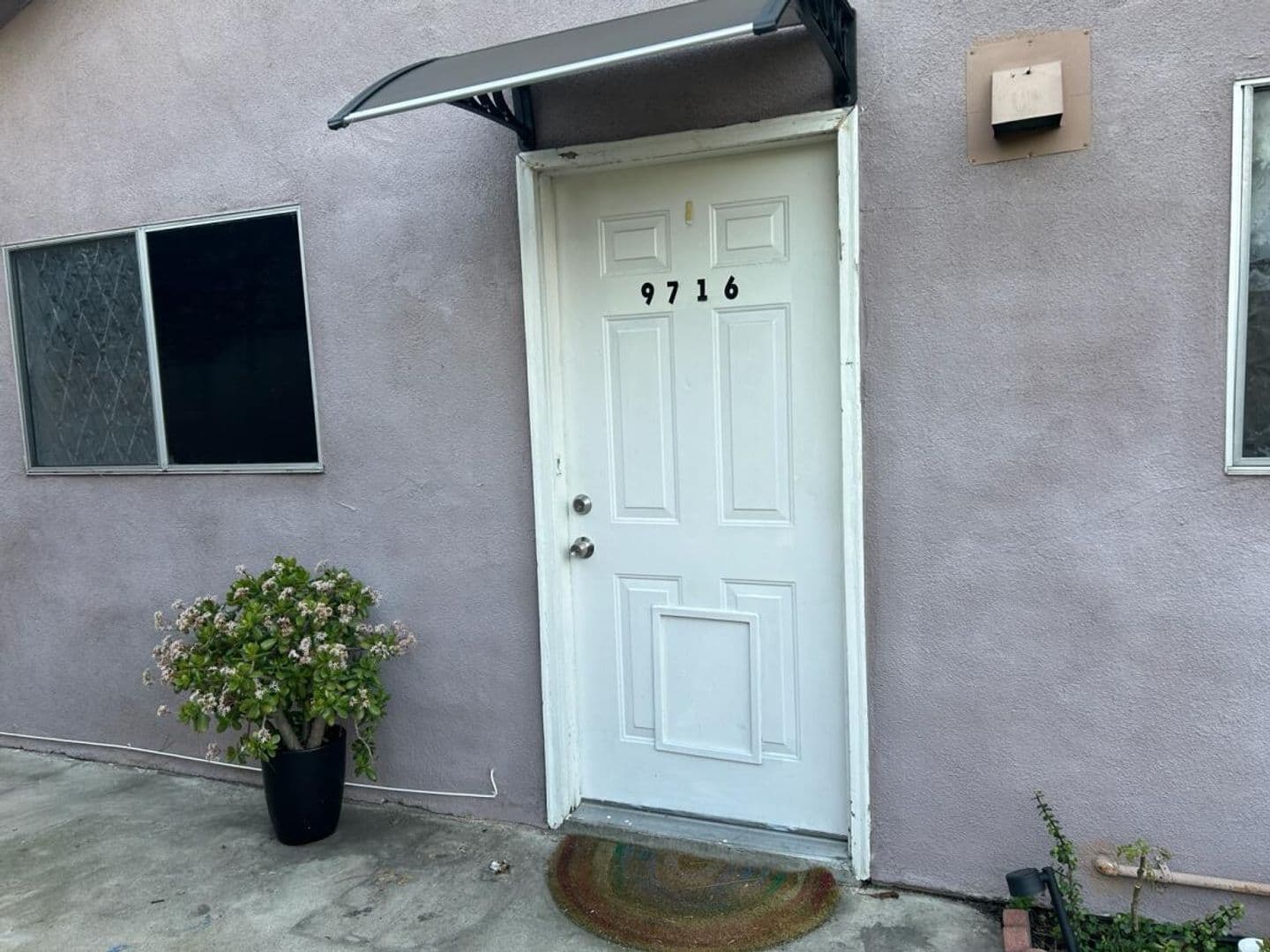 Rosemead House: 9716 Olney St