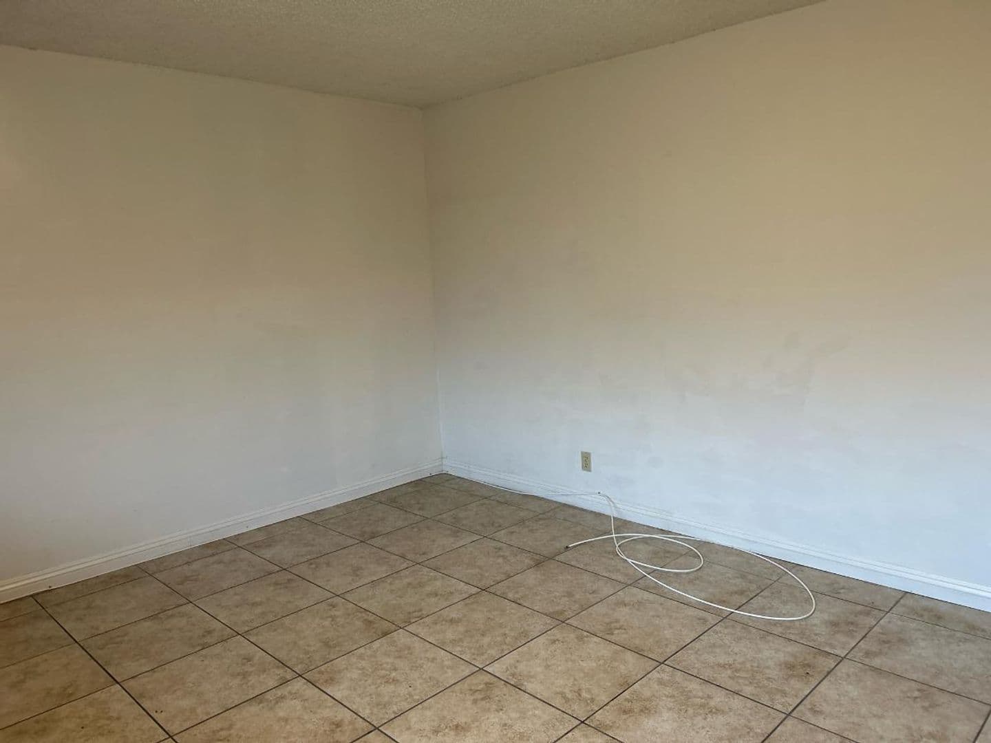Rosemead House: 9716 Olney St