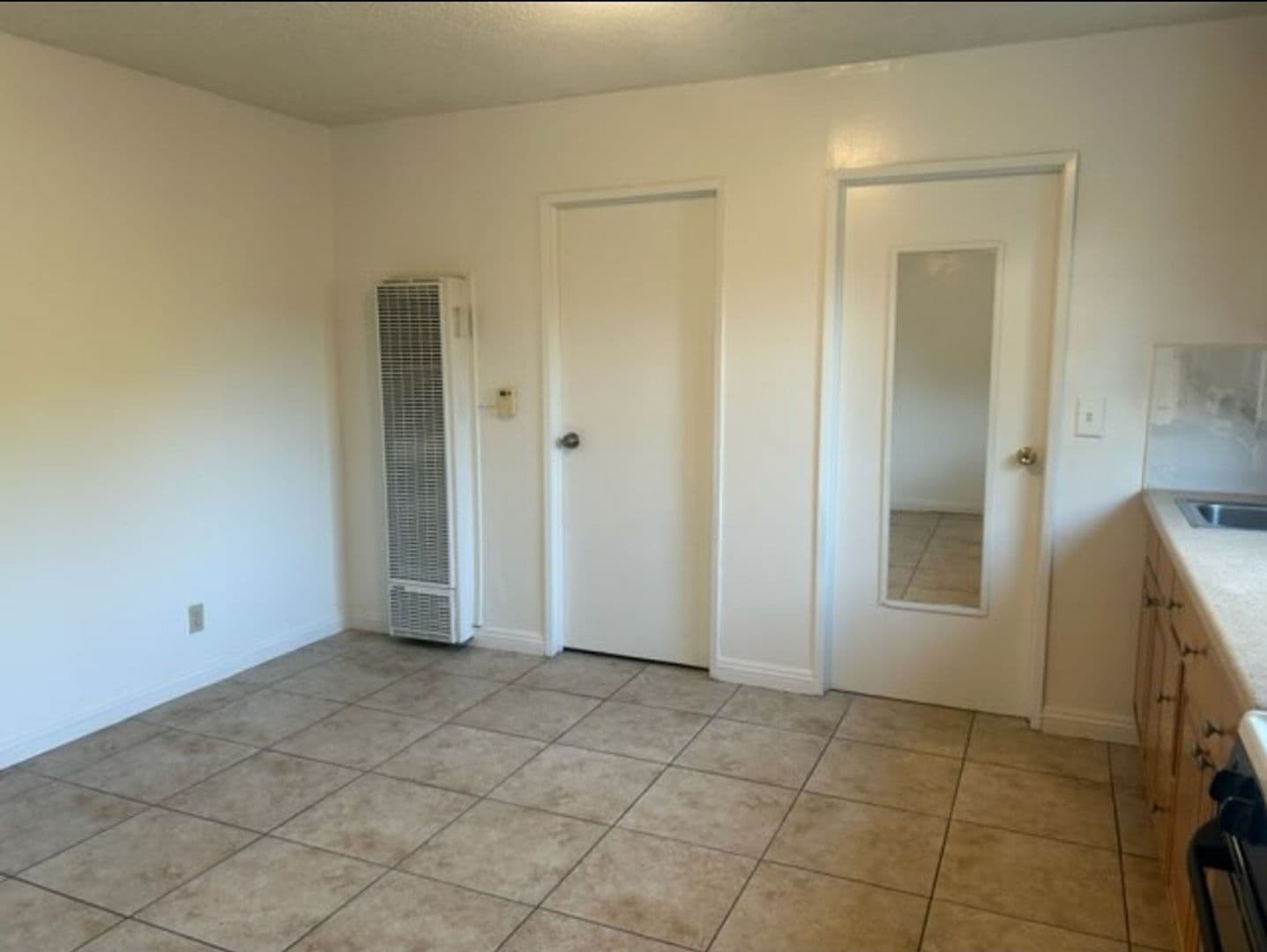 Rosemead House: 9716 Olney St