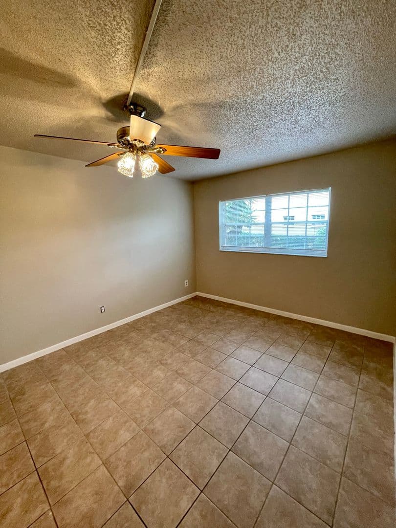 Palm Bay House: 1664 Sunny Brook Lane NE