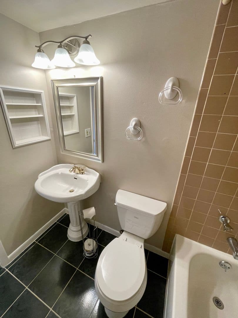 Palm Bay House: 1664 Sunny Brook Lane NE