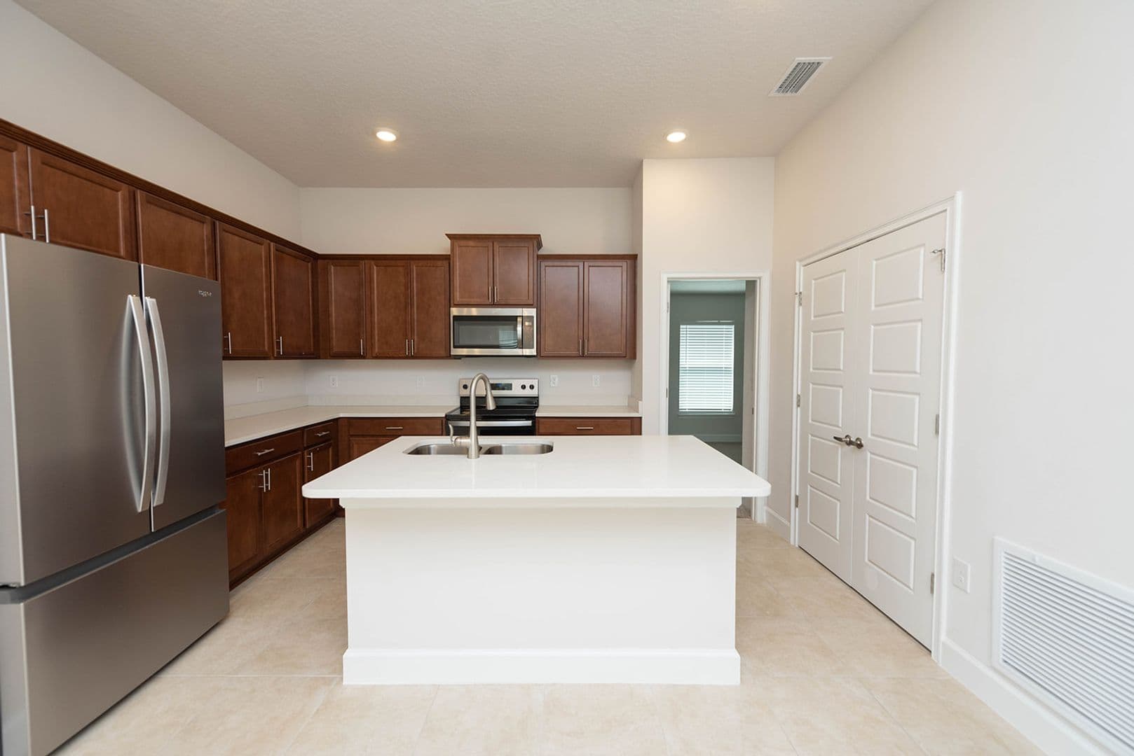 Palm Bay House: 1146 Kylar Drive NW
