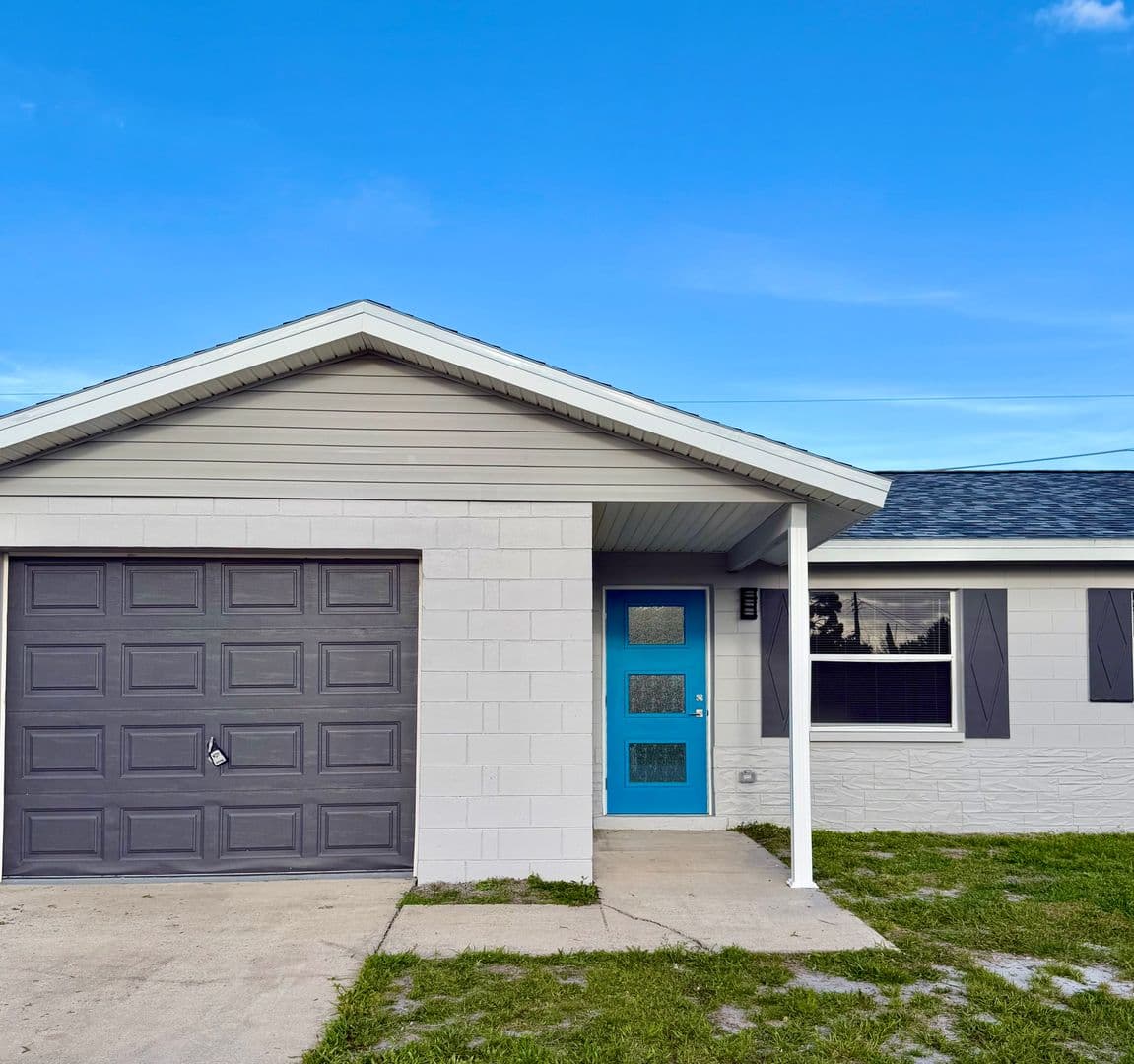 Melbourne House: 557 Chantilly Dr