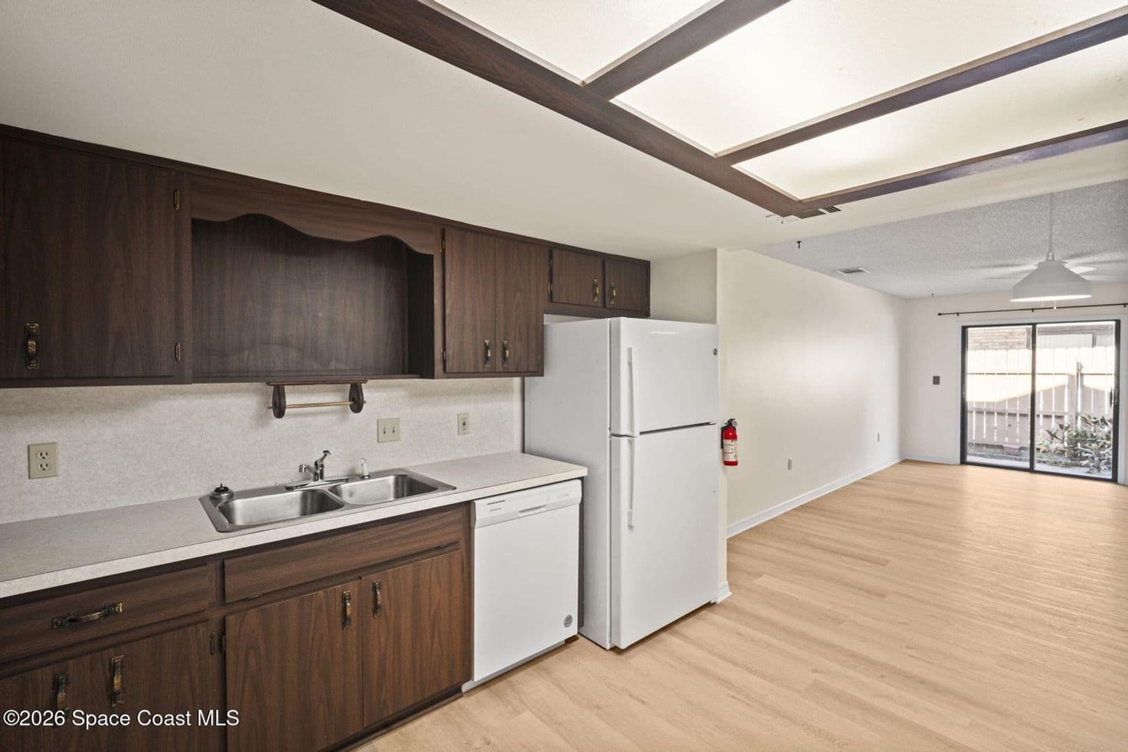 Melbourne House: 1780 Stewart Pl