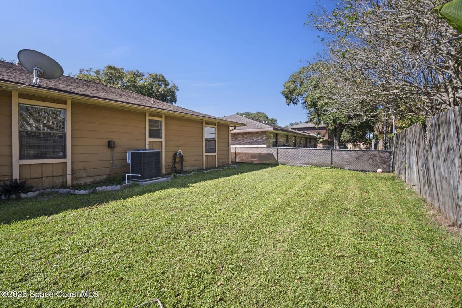 Melbourne House: 1780 Stewart Pl