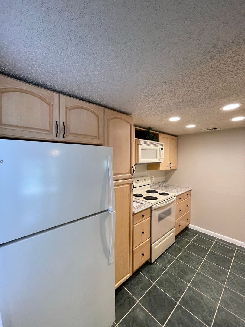 Palm Bay House: 1664 Sunny Brook Lane NE