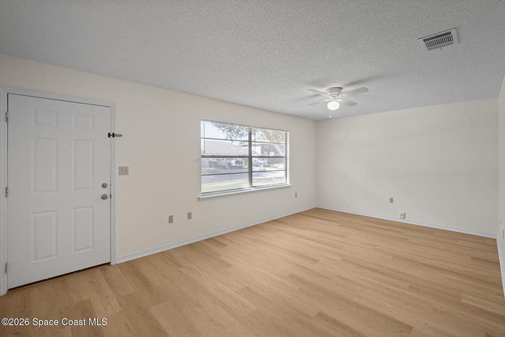 Melbourne House: 1780 Stewart Pl