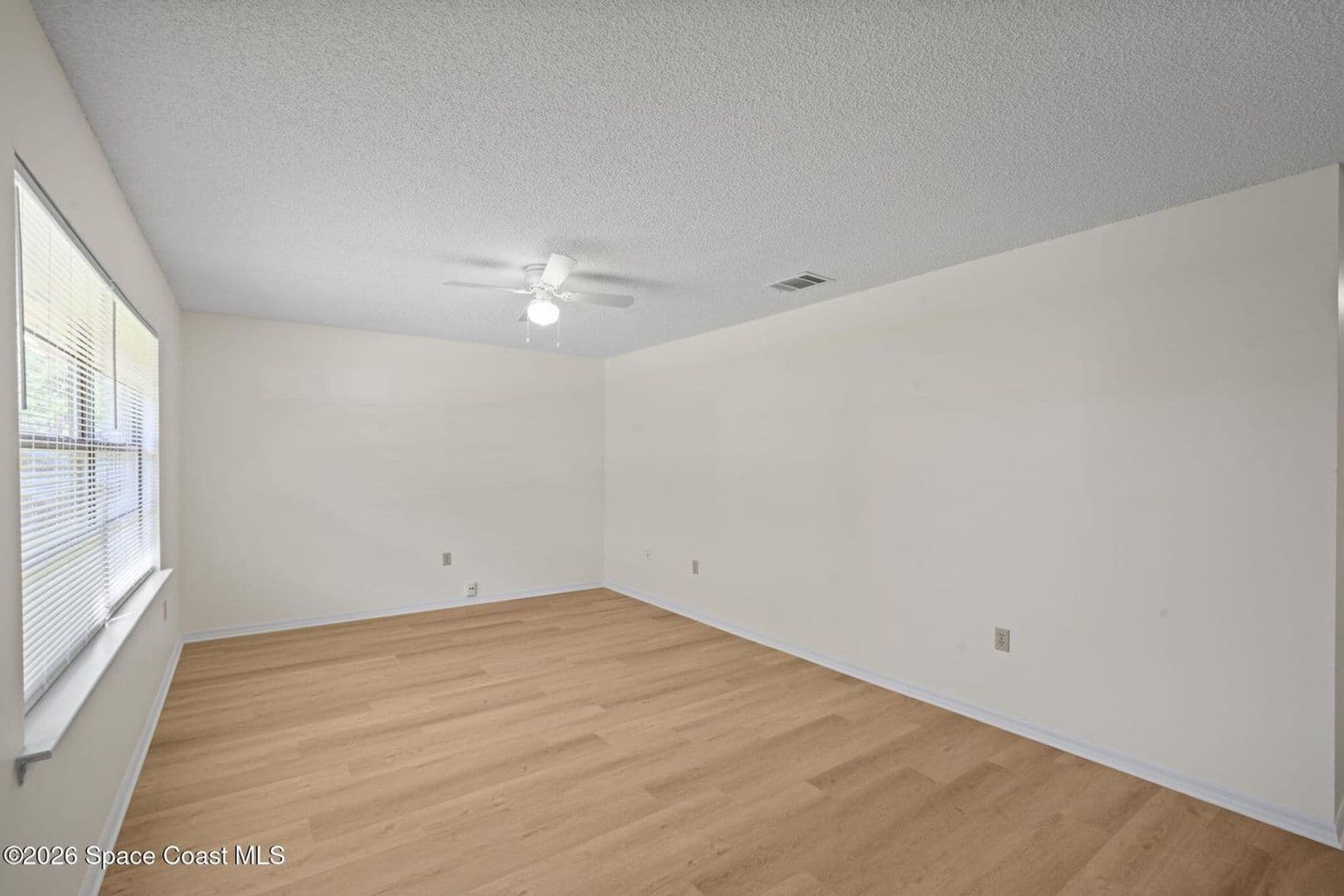 Melbourne House: 1780 Stewart Pl