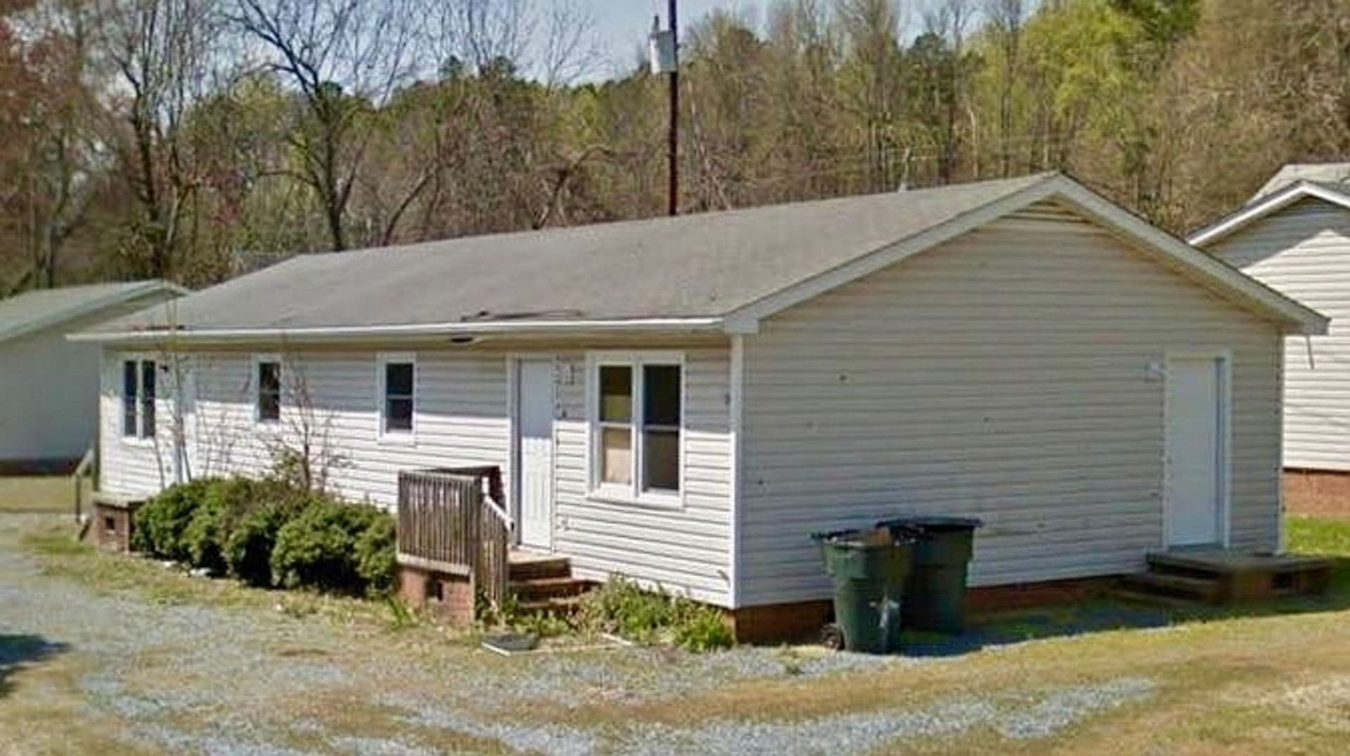 Asheboro Apartment: 422 Brewer Street