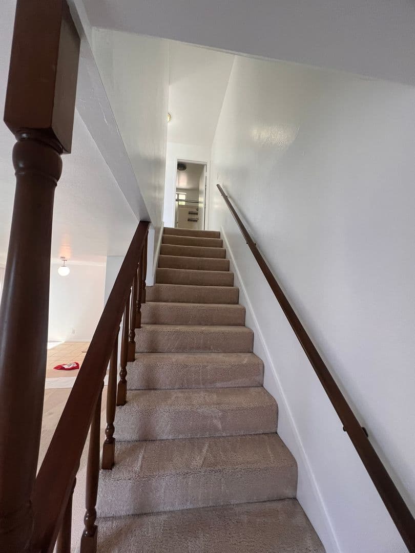 Ventura Apartment: 3263 - 3275 Hilltop