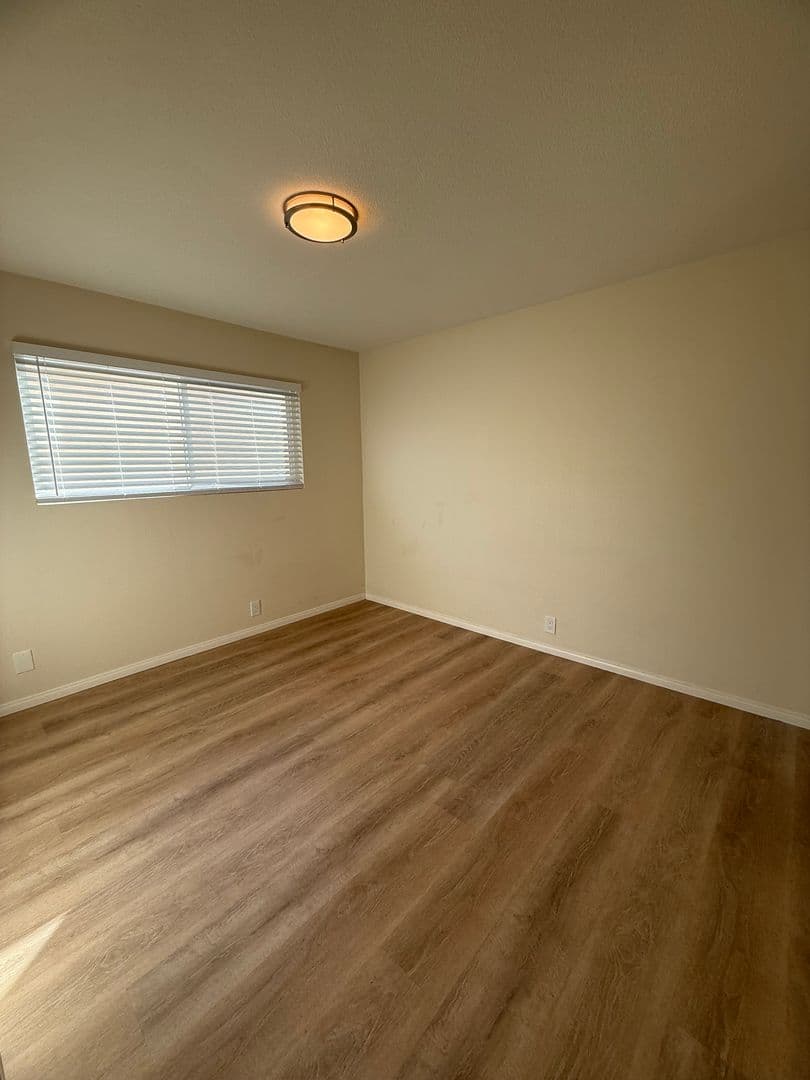 Oxnard Apartment: 227-233 Wolff Street
