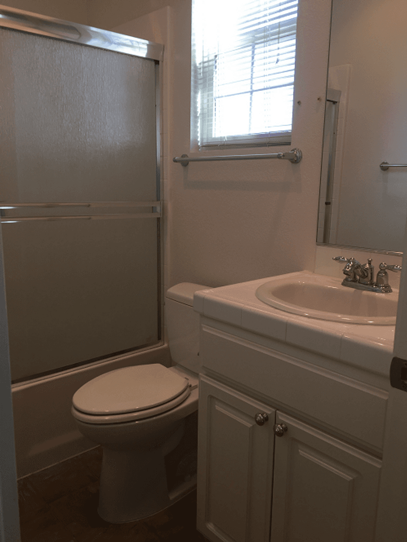 Oxnard House: 3155 Nimes Lane - Studio