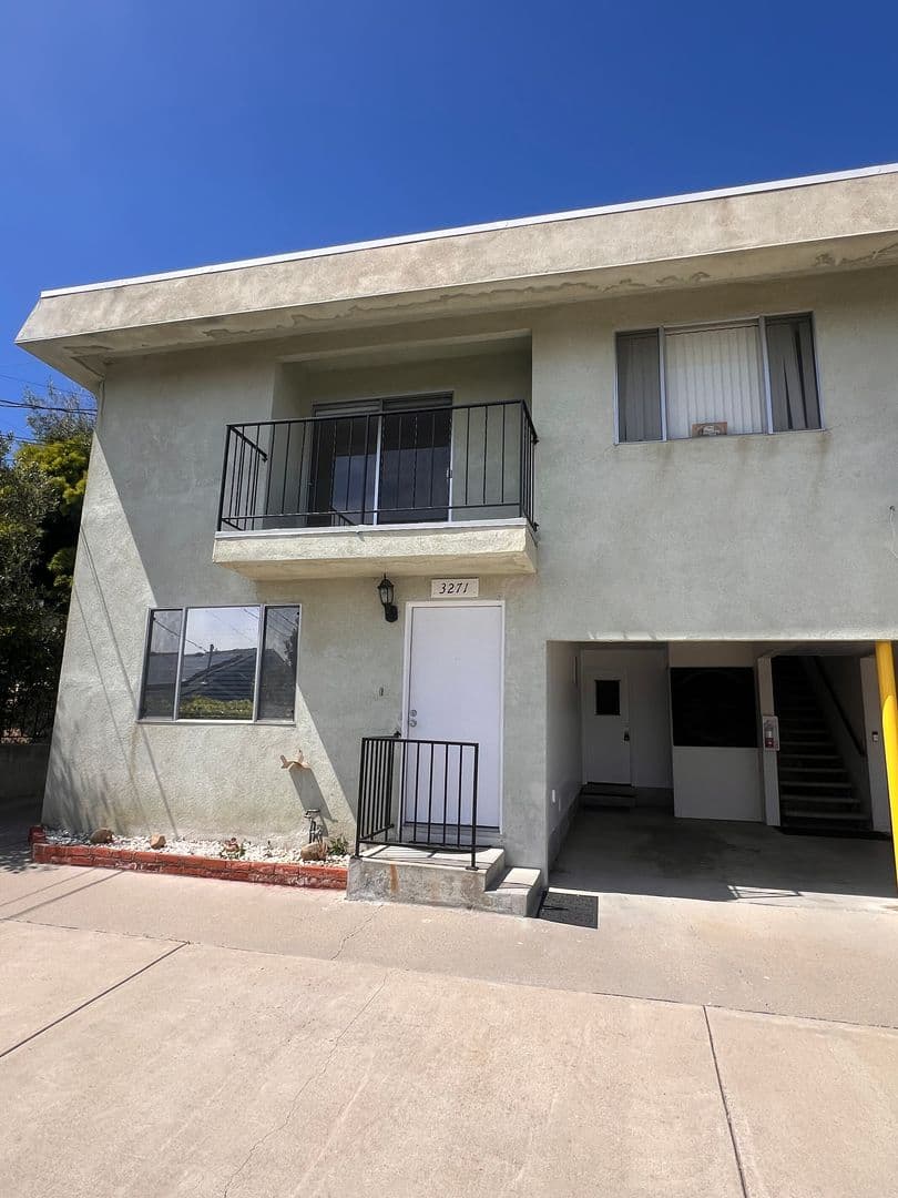 Ventura Apartment: 3263 - 3275 Hilltop