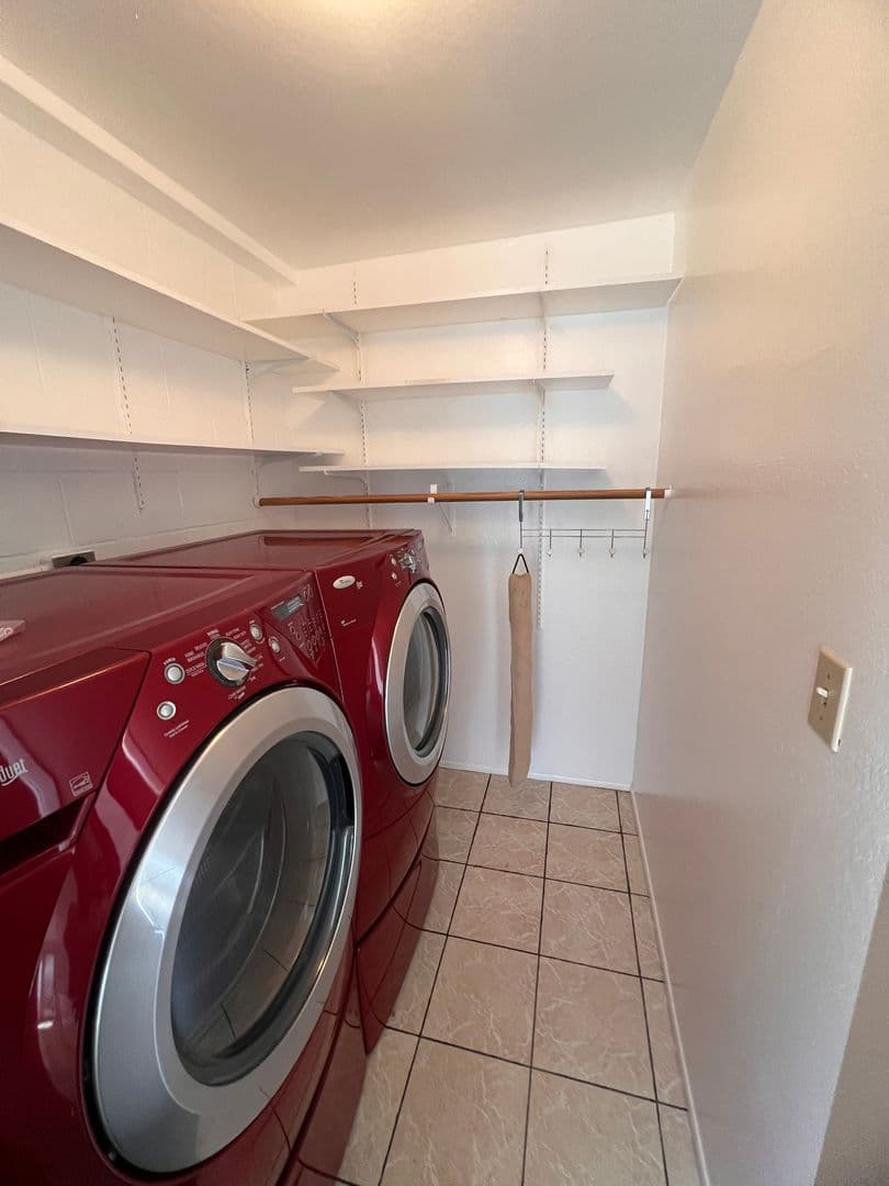 Ventura Apartment: 3263 - 3275 Hilltop