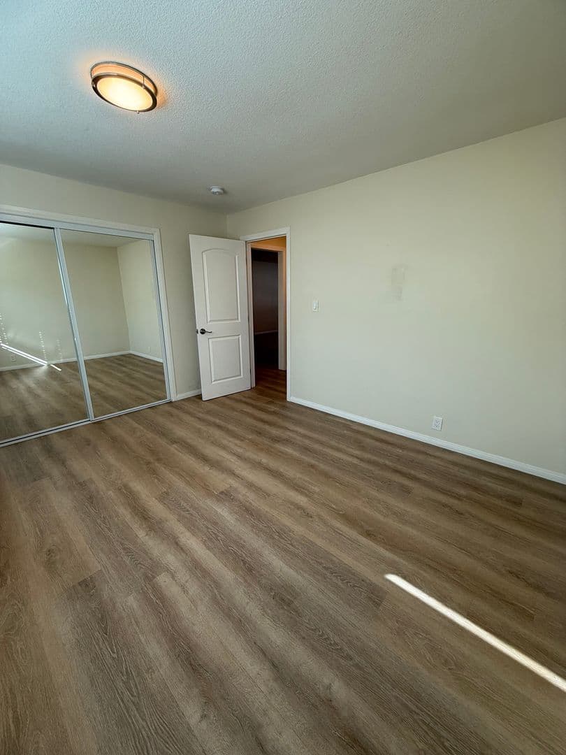 Oxnard Apartment: 227-233 Wolff Street