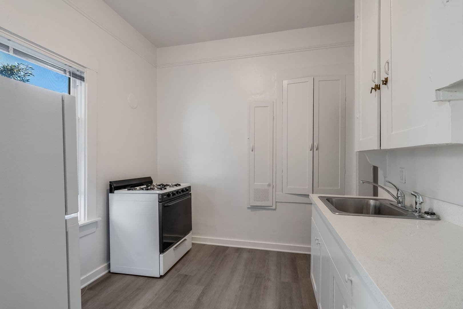 San Francisco Apartment: 354 11th Avenue