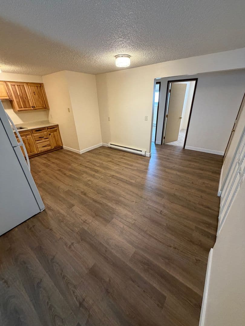 McMinnville Apartment: 1795 NW 2nd St