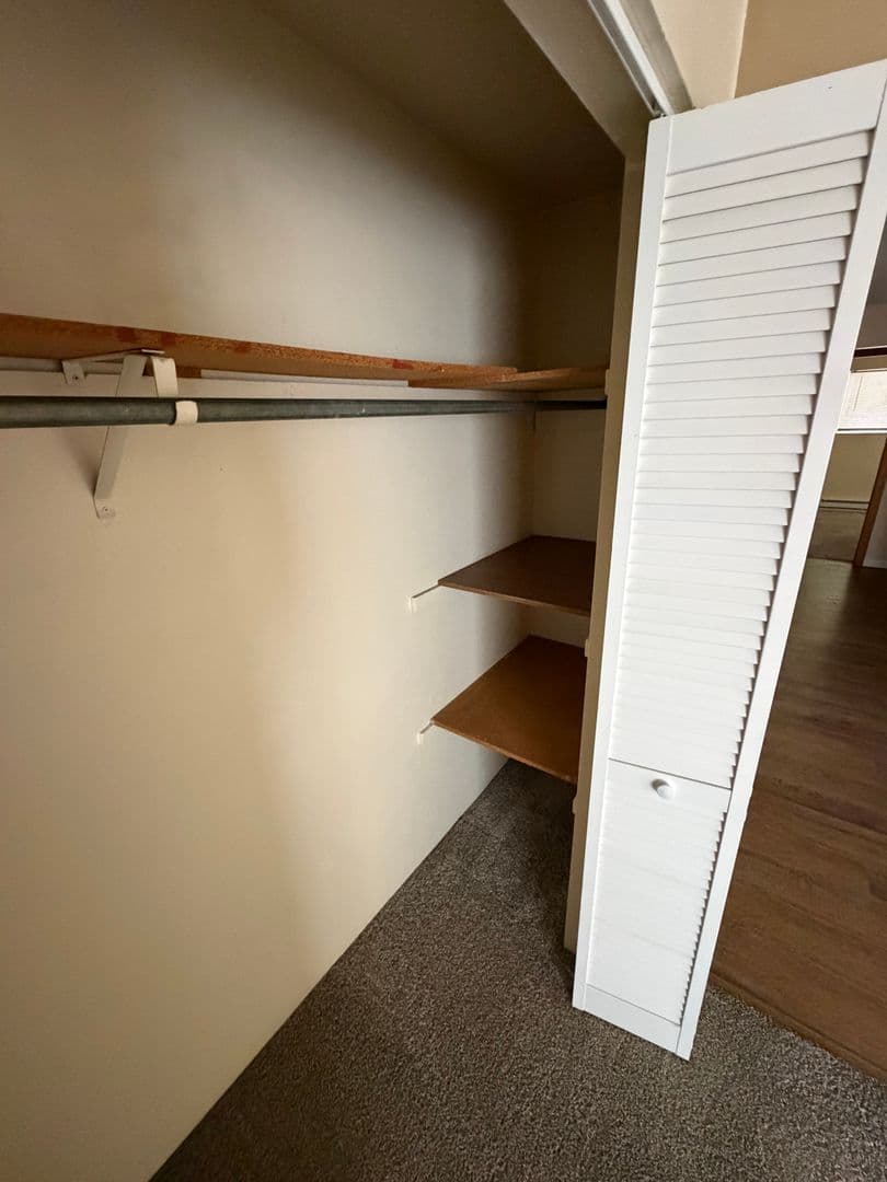 McMinnville Apartment: 1795 NW 2nd St