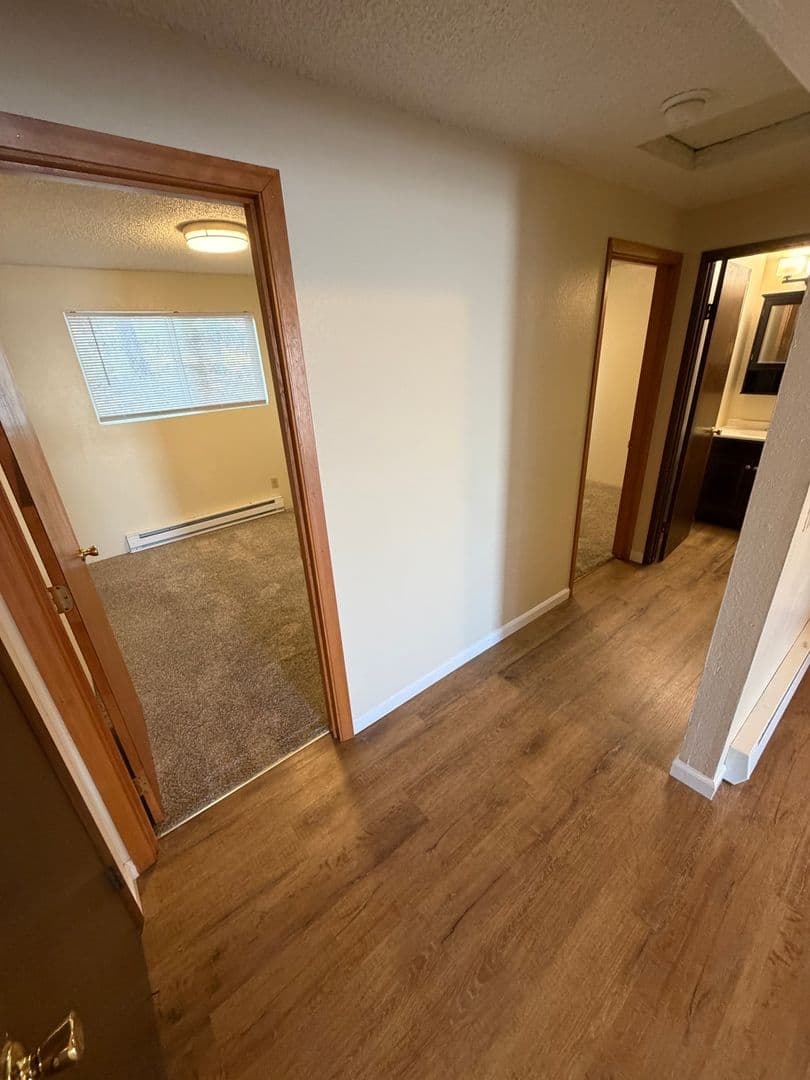 McMinnville Apartment: 1795 NW 2nd St