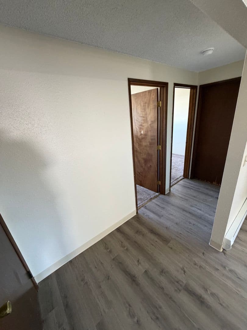 McMinnville Apartment: 1795 NW 2nd St