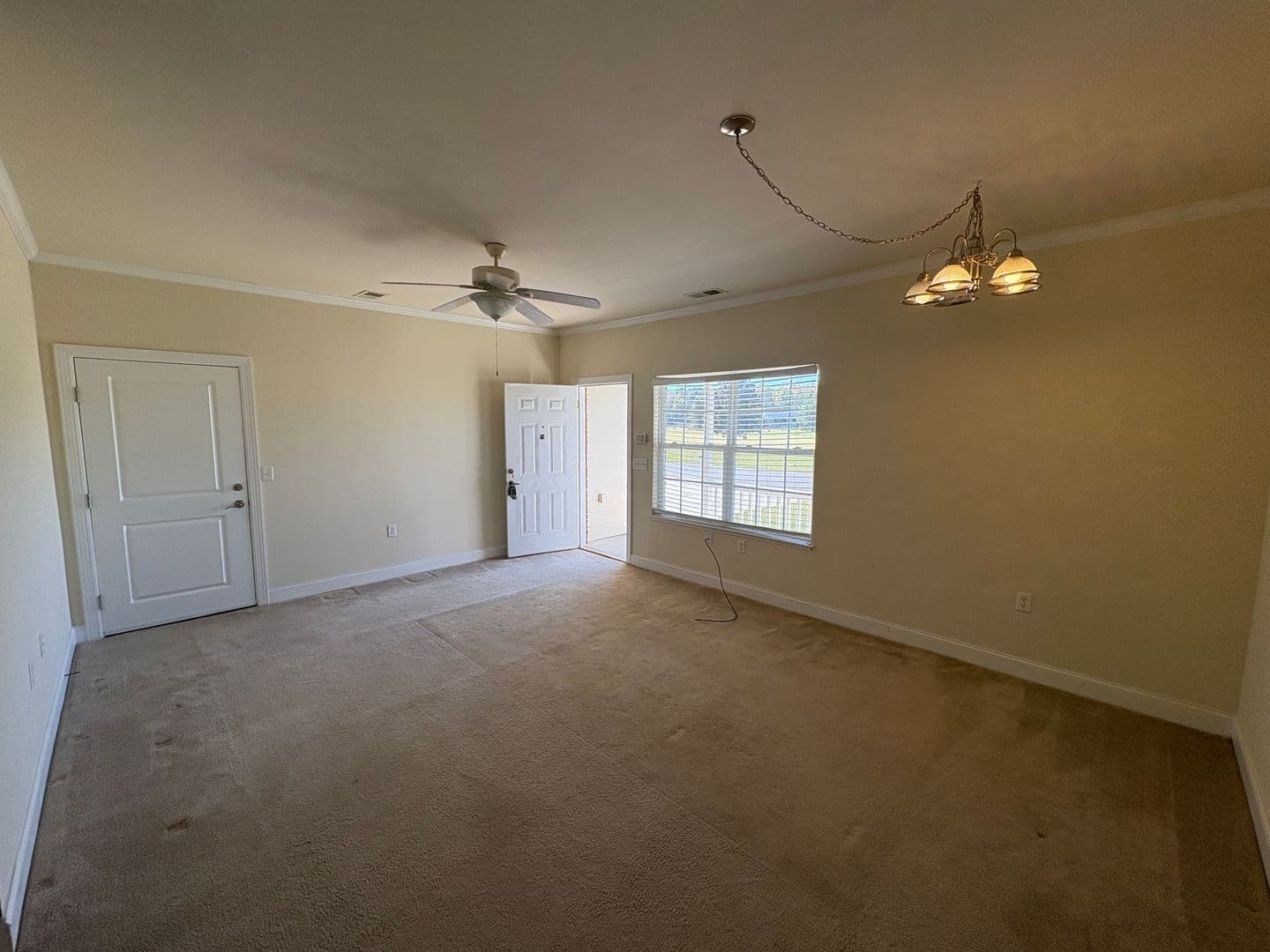 Odenville House: 145 Yvon Street