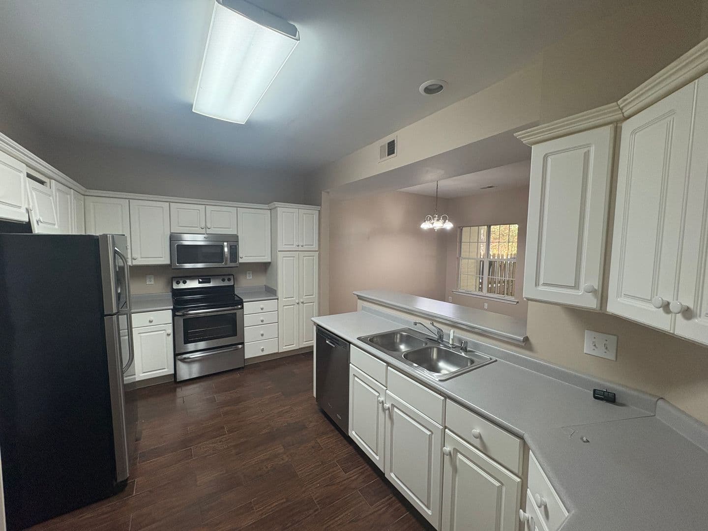 Helena House: 127 Frances Lane