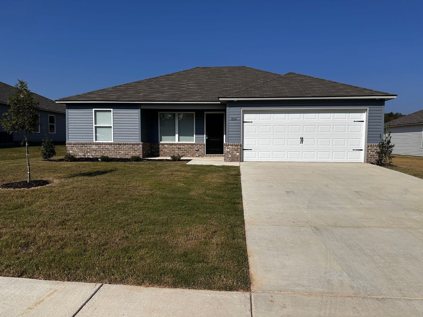 Calera House: 884 Camden Loop