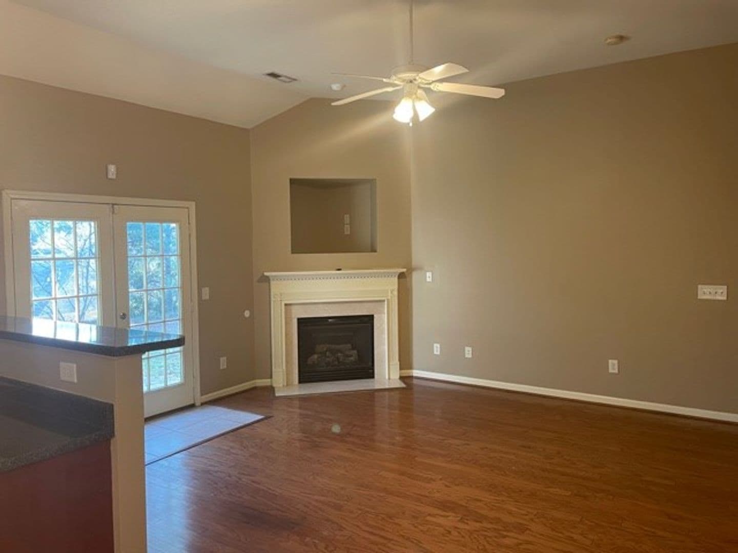 Alabaster House: 122 Sunflower Place
