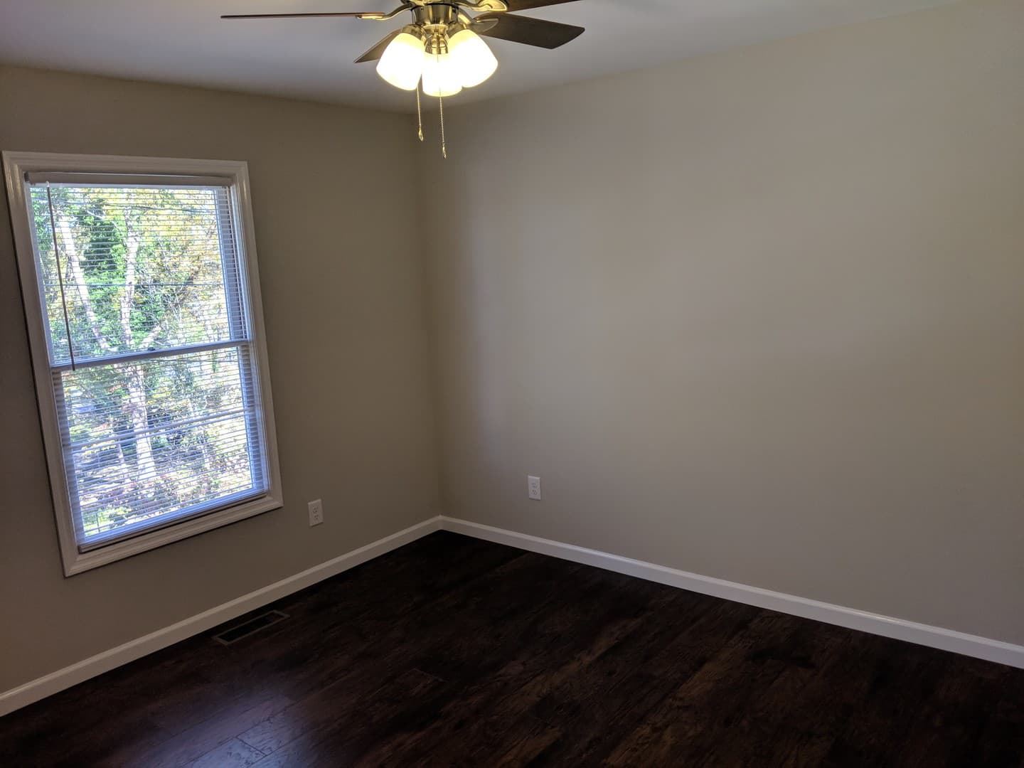 Ashville House: 25 Smalltown Circle