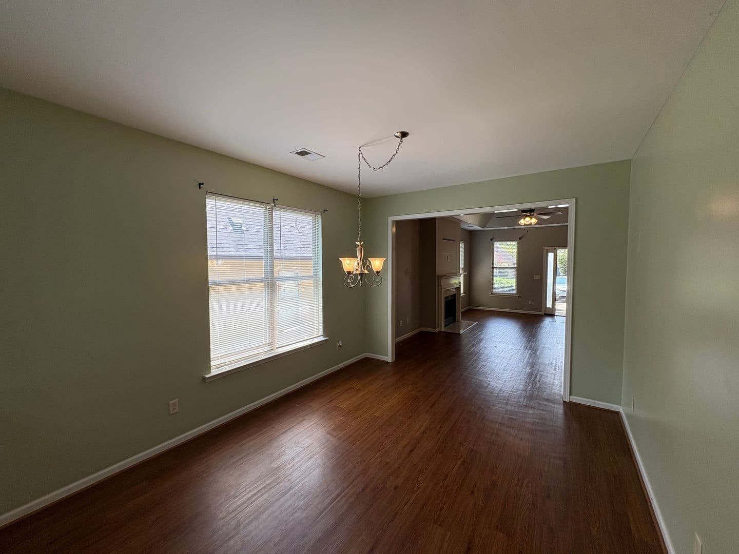 Moody House: 1044 Washington Drive