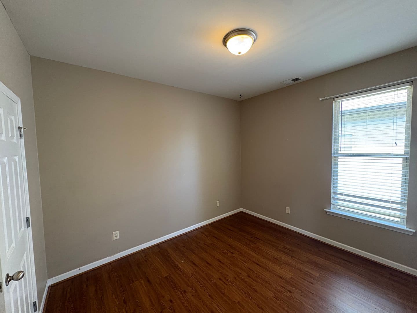 Moody House: 1044 Washington Drive