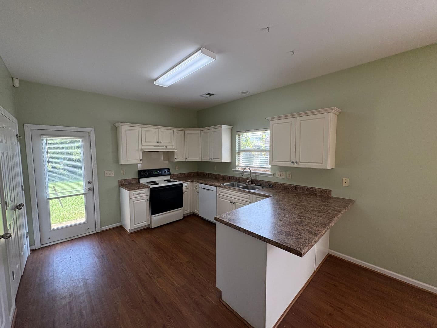 Moody House: 1044 Washington Drive