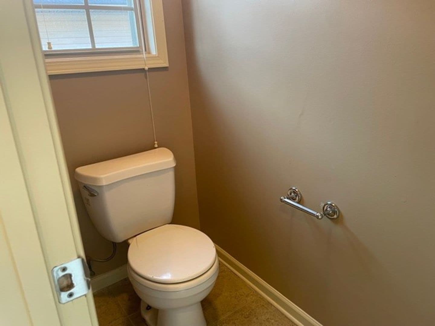 Alabaster House: 122 Sunflower Place
