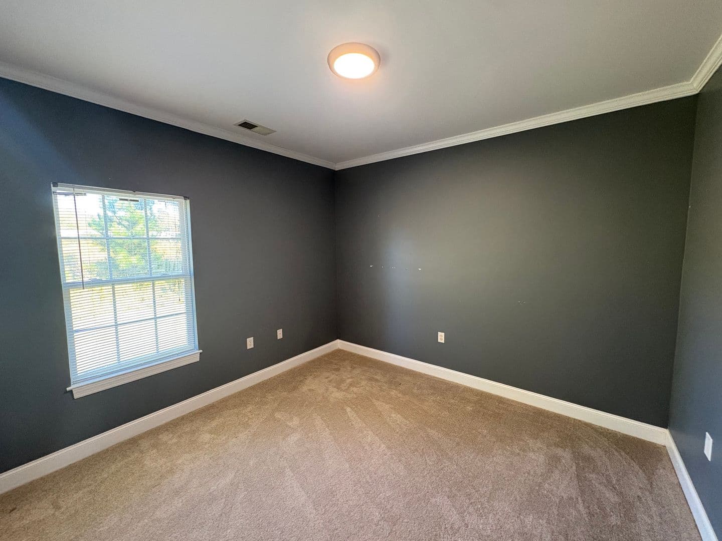 Odenville House: 145 Yvon Street