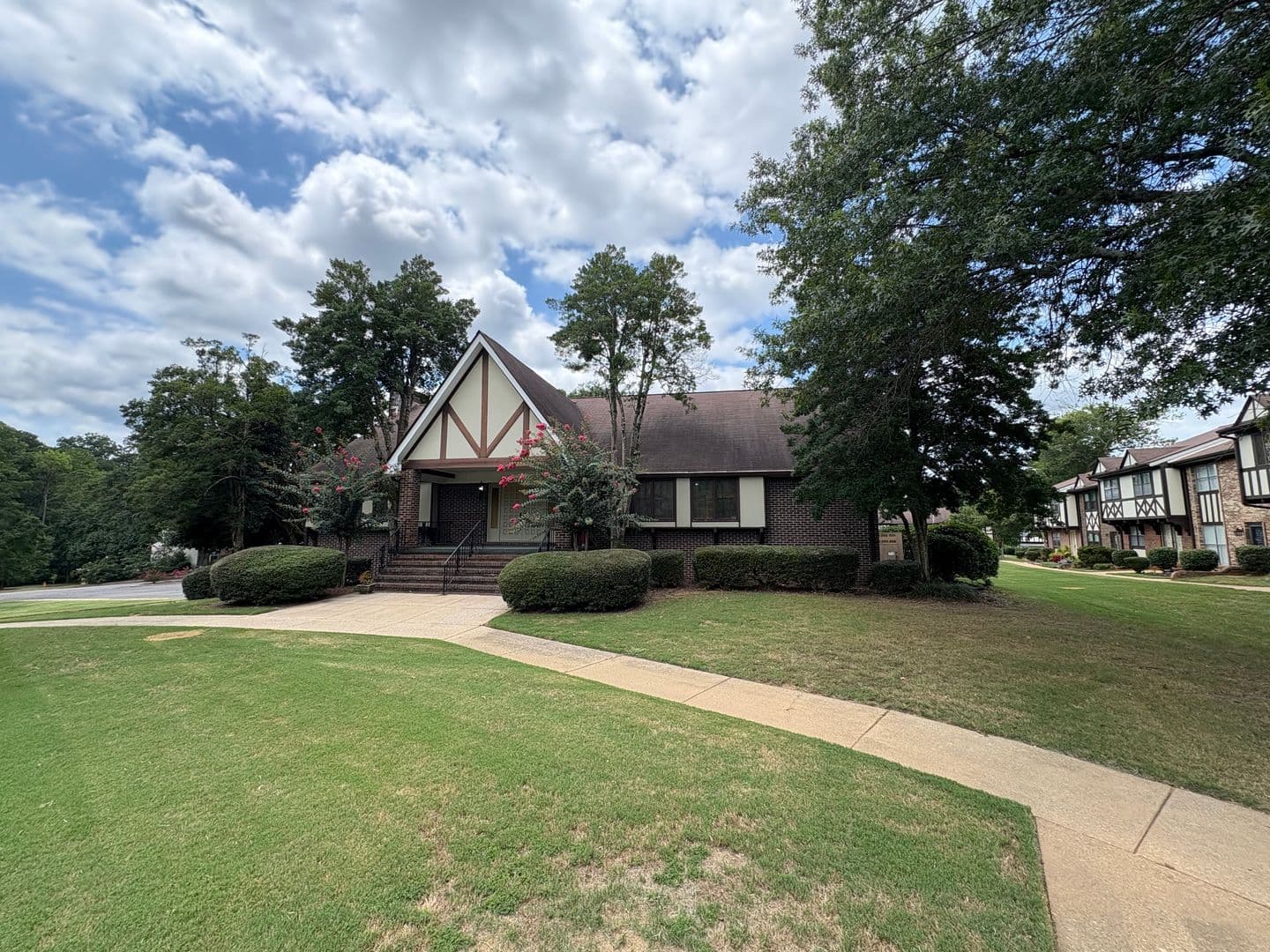 Hoover House: 3654 Haven View Circle