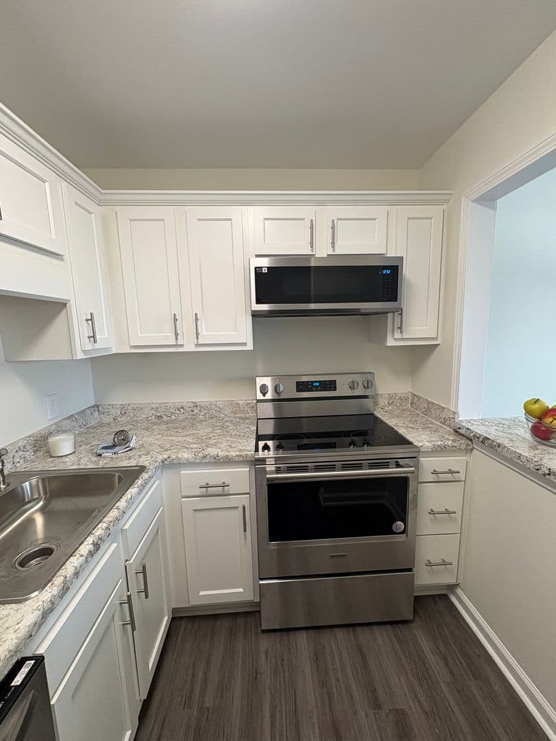 Birmingham House: 1325 31st Street South APT B